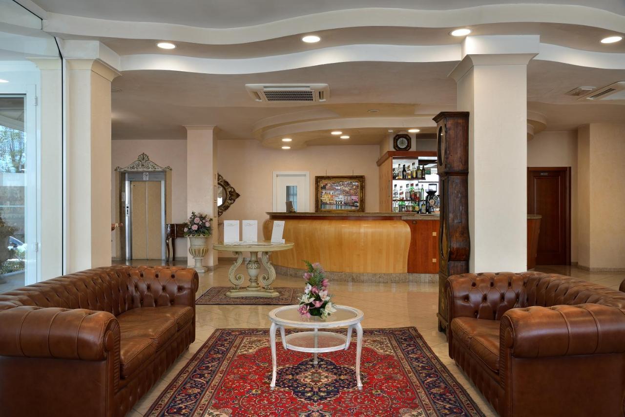 Hotel Gaston Rimini Exterior foto