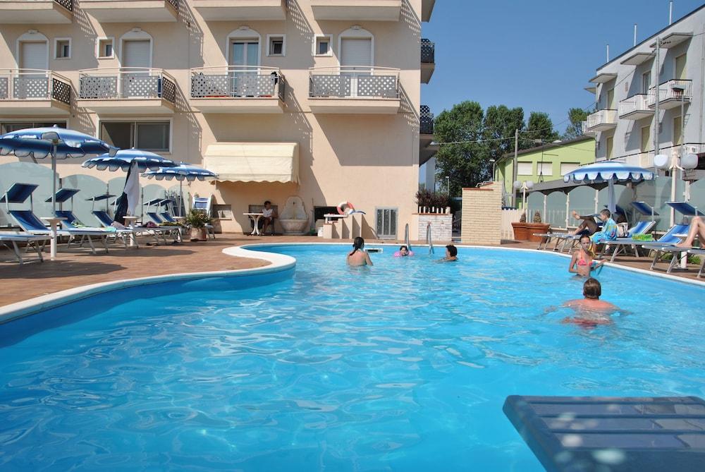 Hotel Gaston Rimini Exterior foto